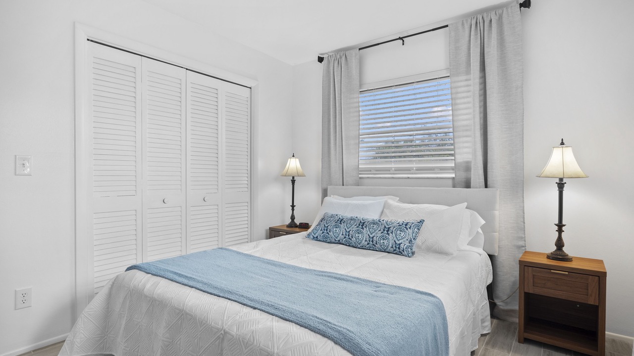 Photo of Bedroom in Venice Gardens