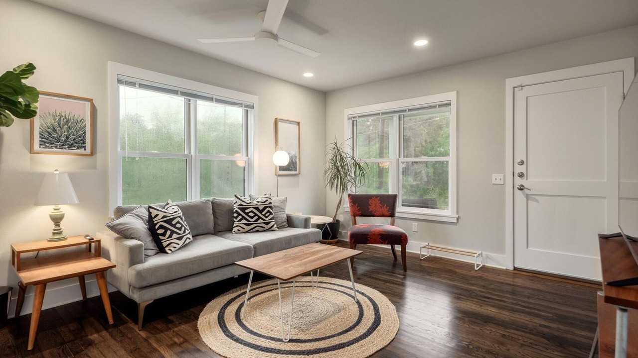 Photo of Livingroom in Barton Heights