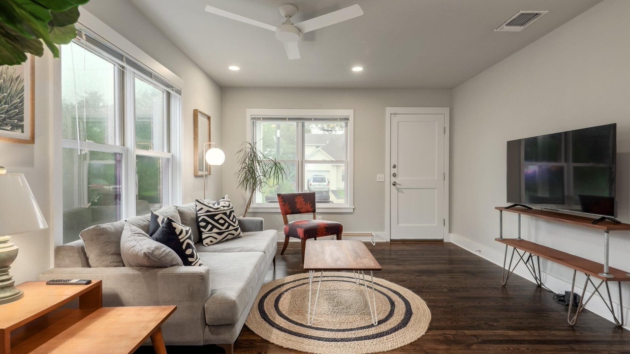 Photo of Livingroom in Barton Heights
