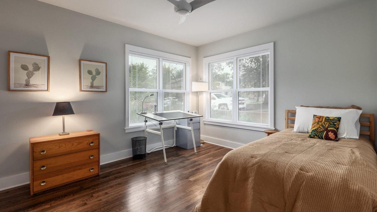 Photo of Bedroom in Barton Heights