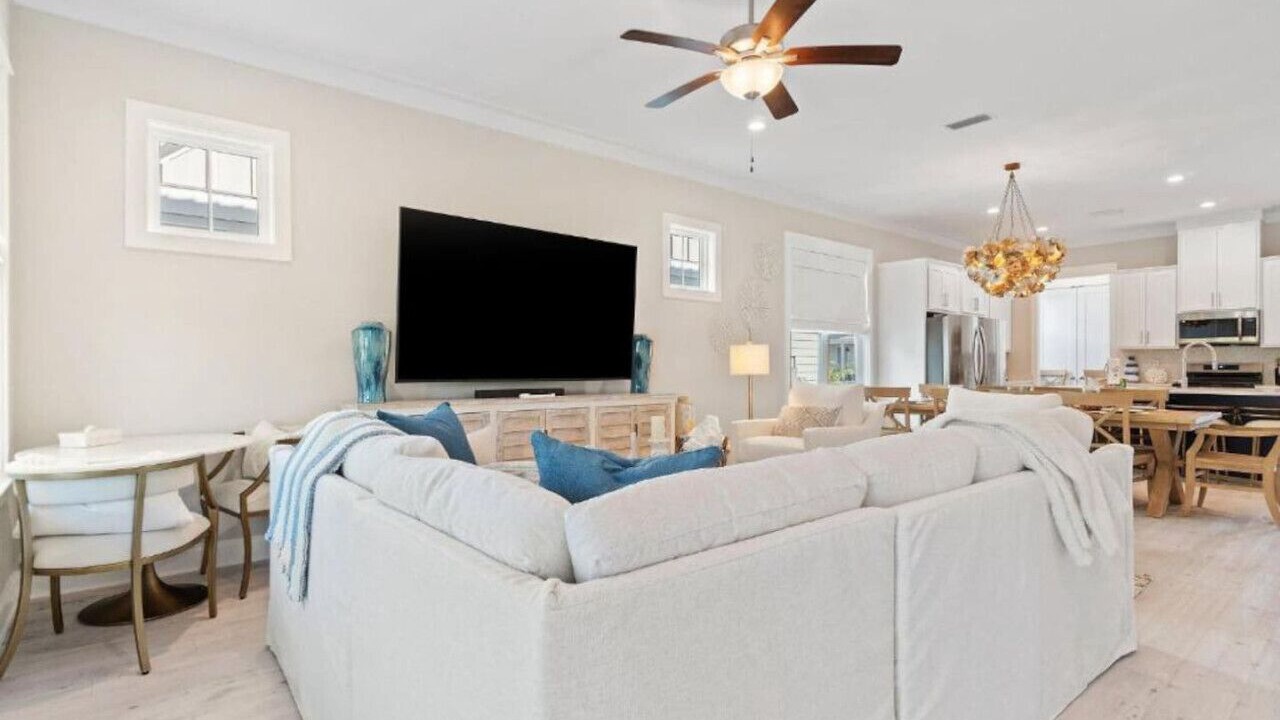 Photo of Livingroom in Orange Beach