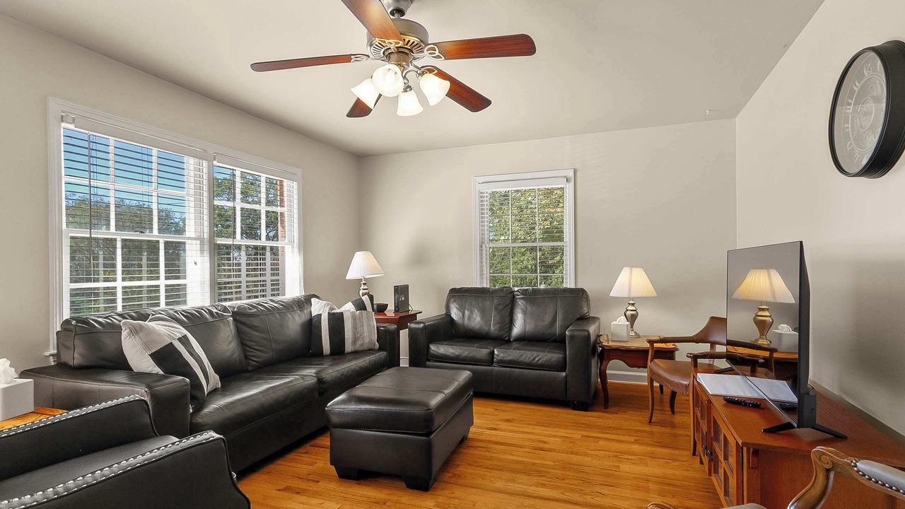 Photo of Livingroom in Northport