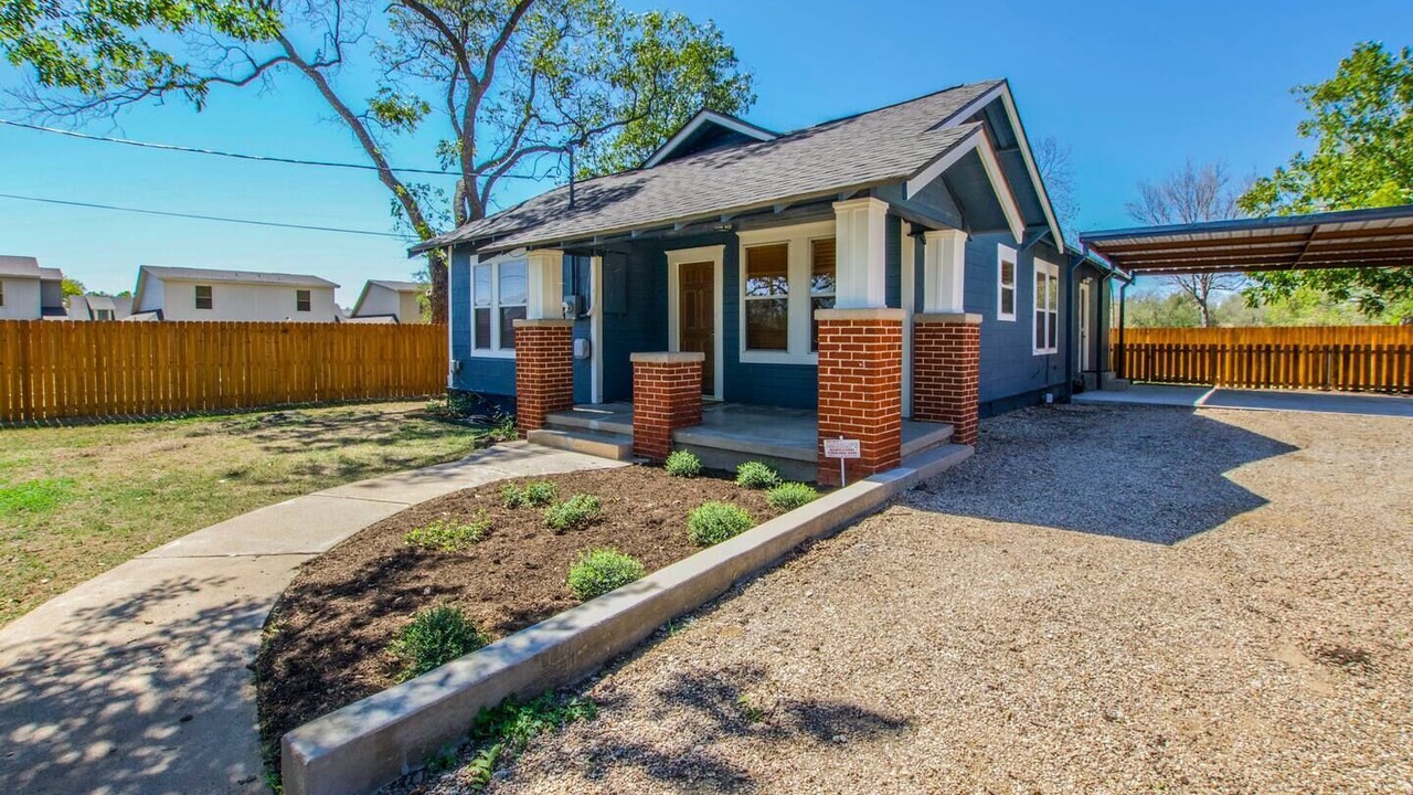 Photo of Outdoor in Lacy-Lakeview