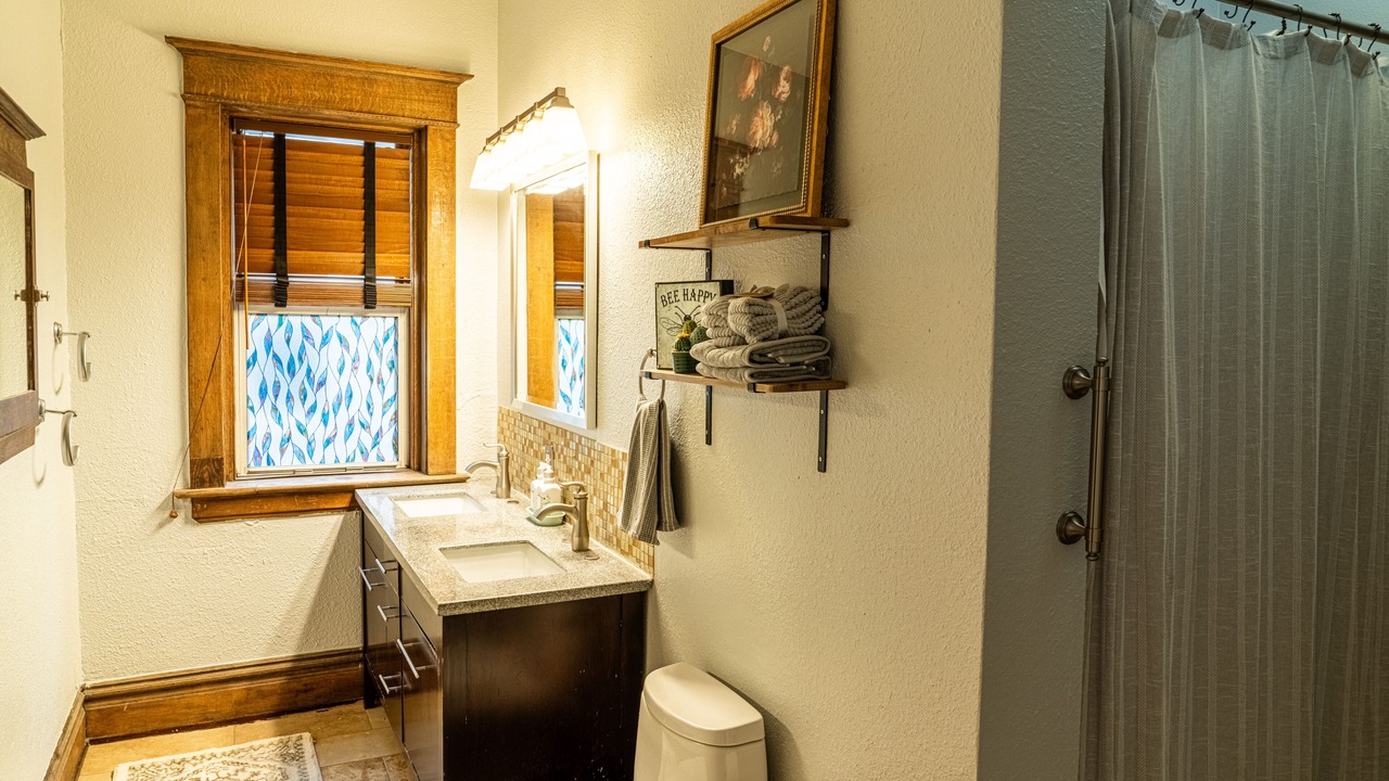 Photo of Bathroom in Cheesman Park