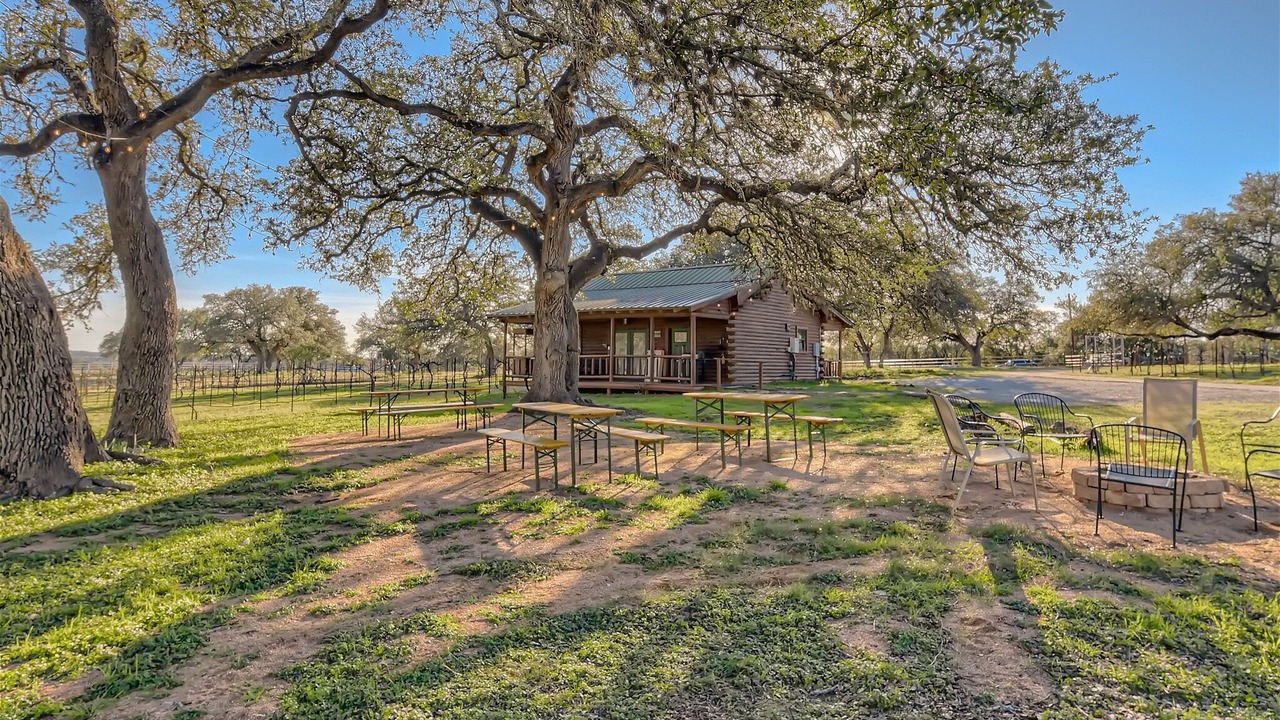 Photo of Outdoor in Round Mountain