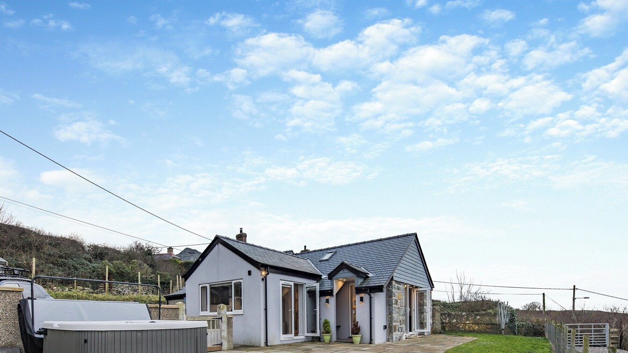 Photo of Outdoor in Trefor