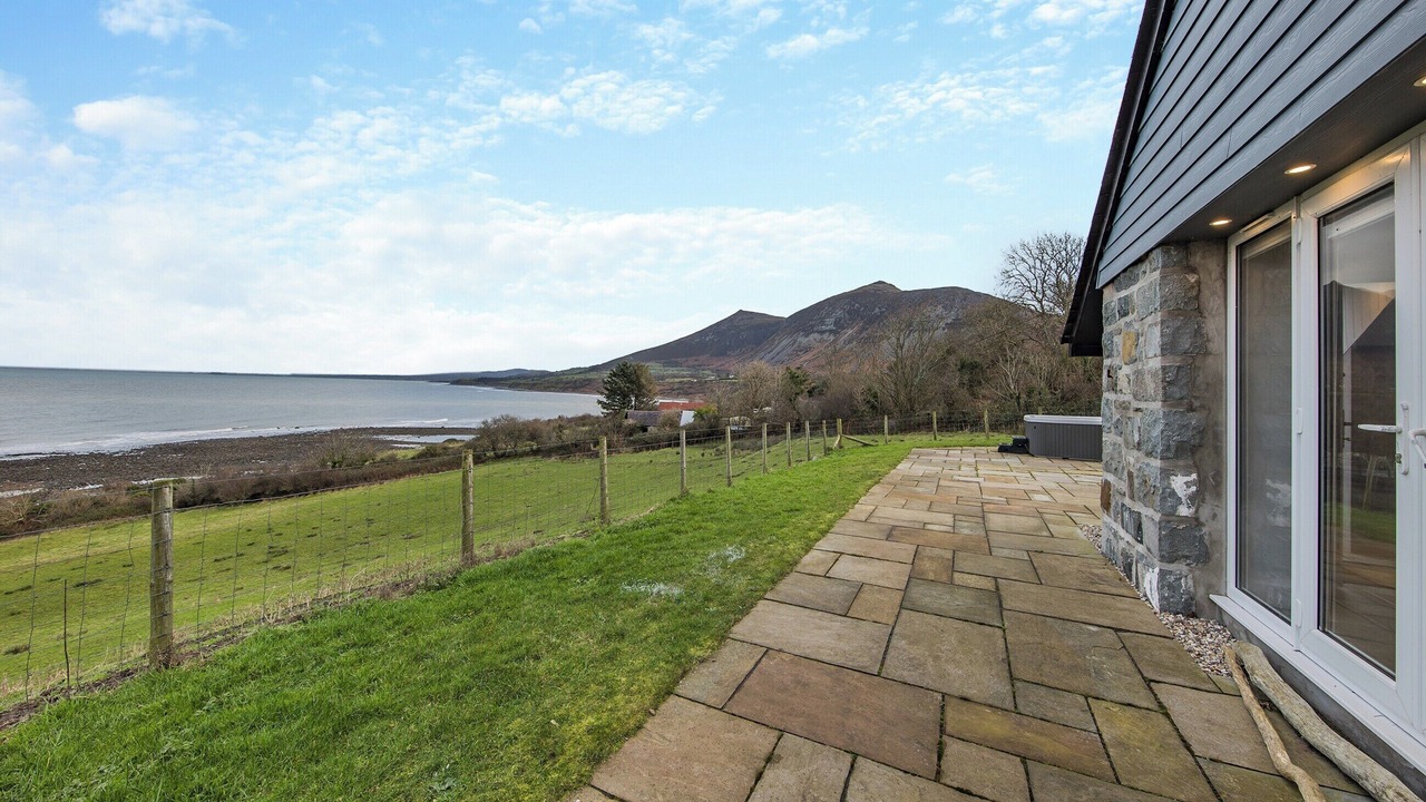 Photo of Outdoor in Trefor