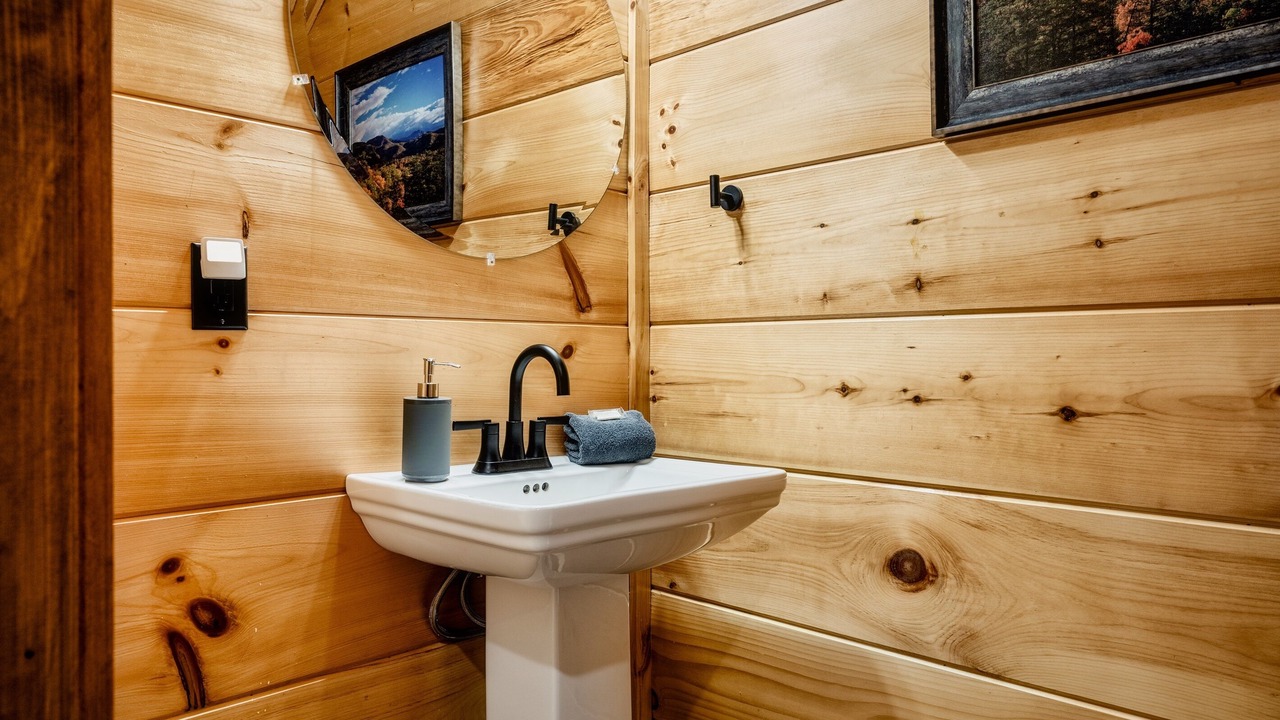 Photo of Bathroom in Gatlinburg