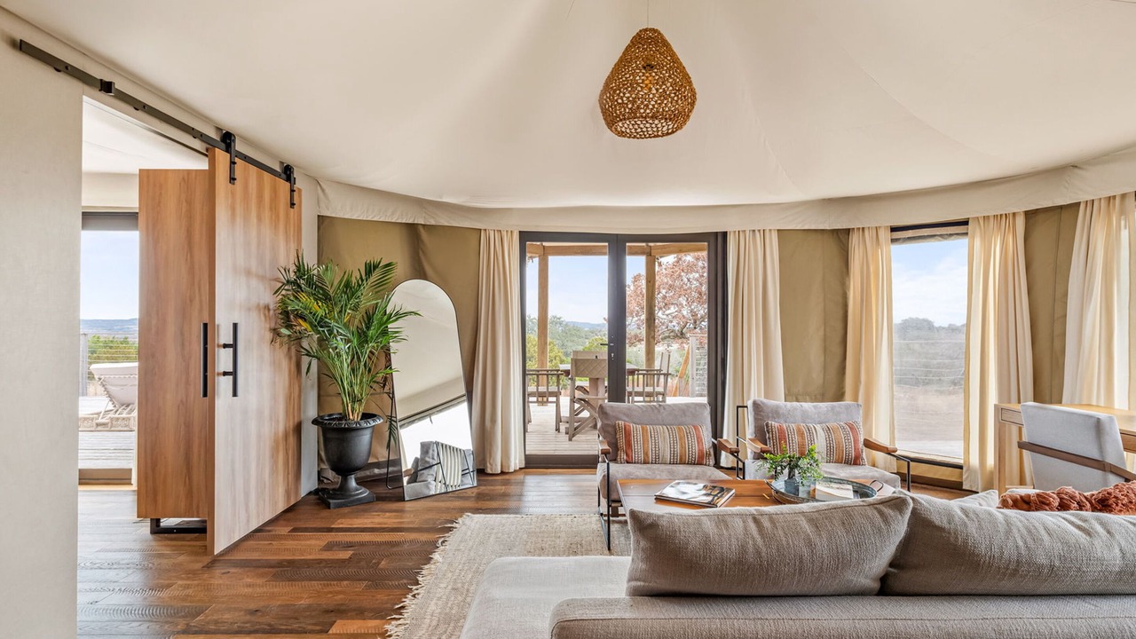 Photo of Livingroom in Fredericksburg