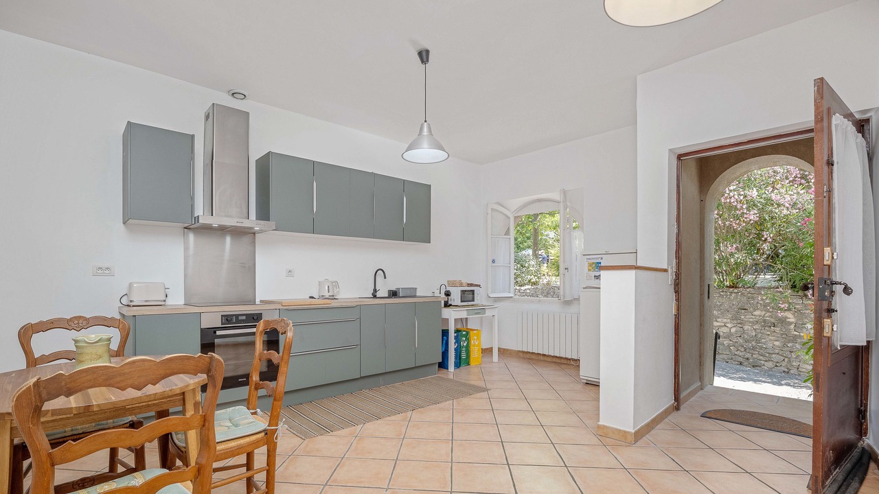 Photo of Kitchen in Lourmarin