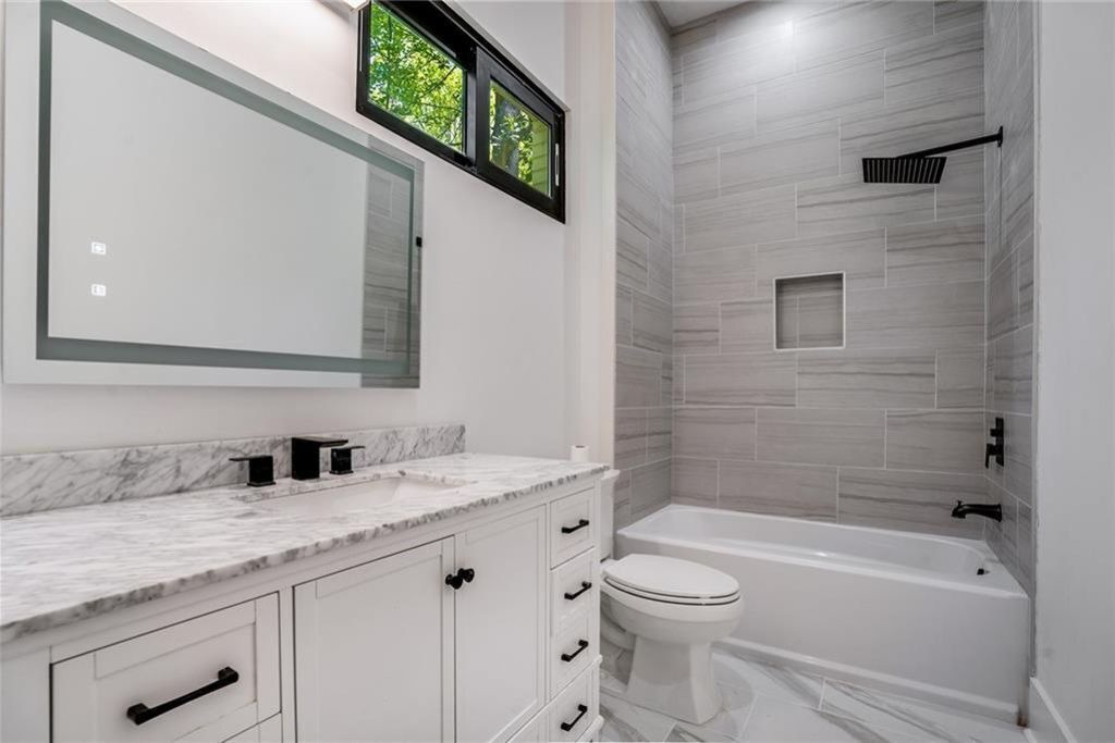 Photo of Bathroom in Sandy Springs