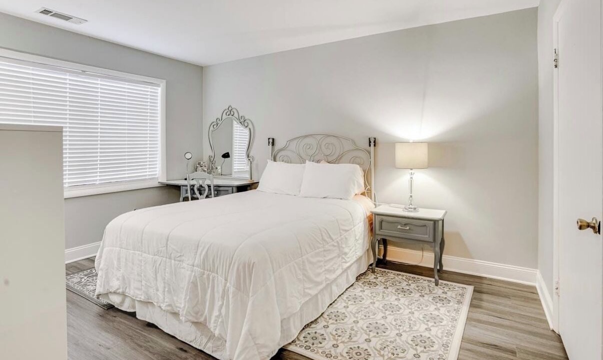 Photo of Others in Belle Haven