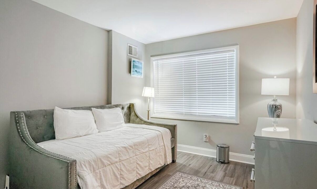 Photo of Others in Belle Haven