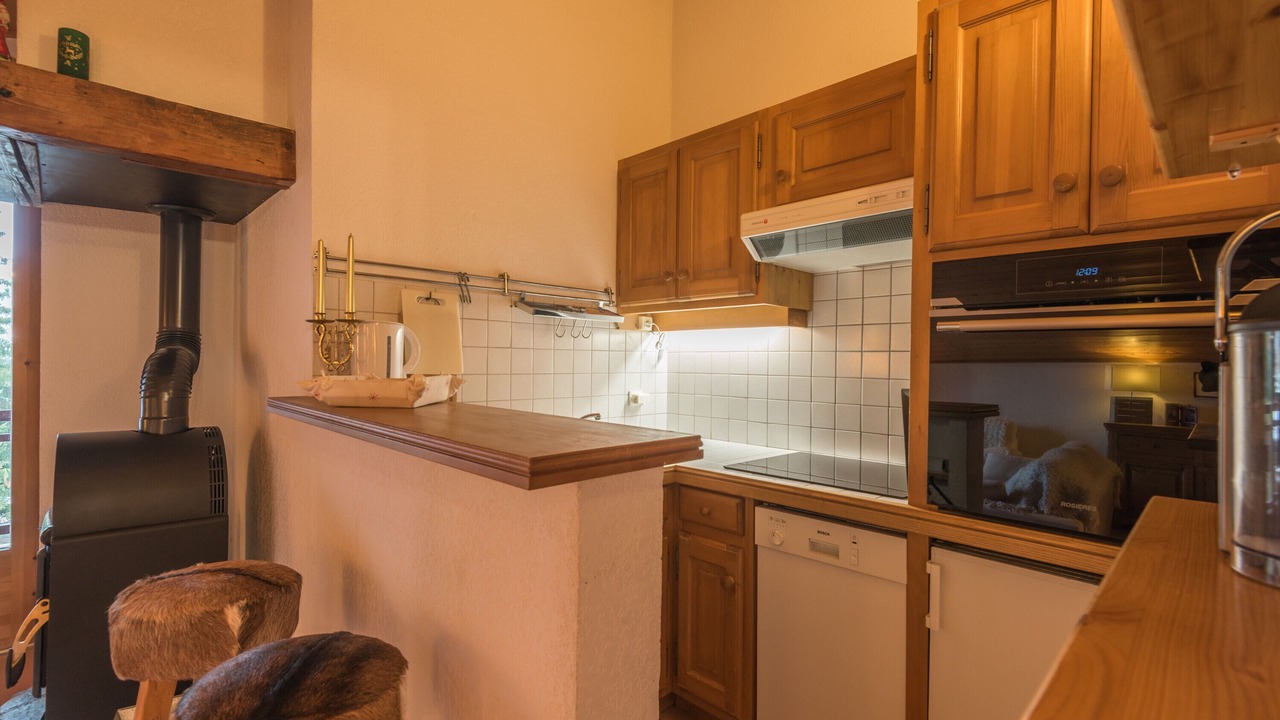 Photo of Kitchen in Demi-Quartier