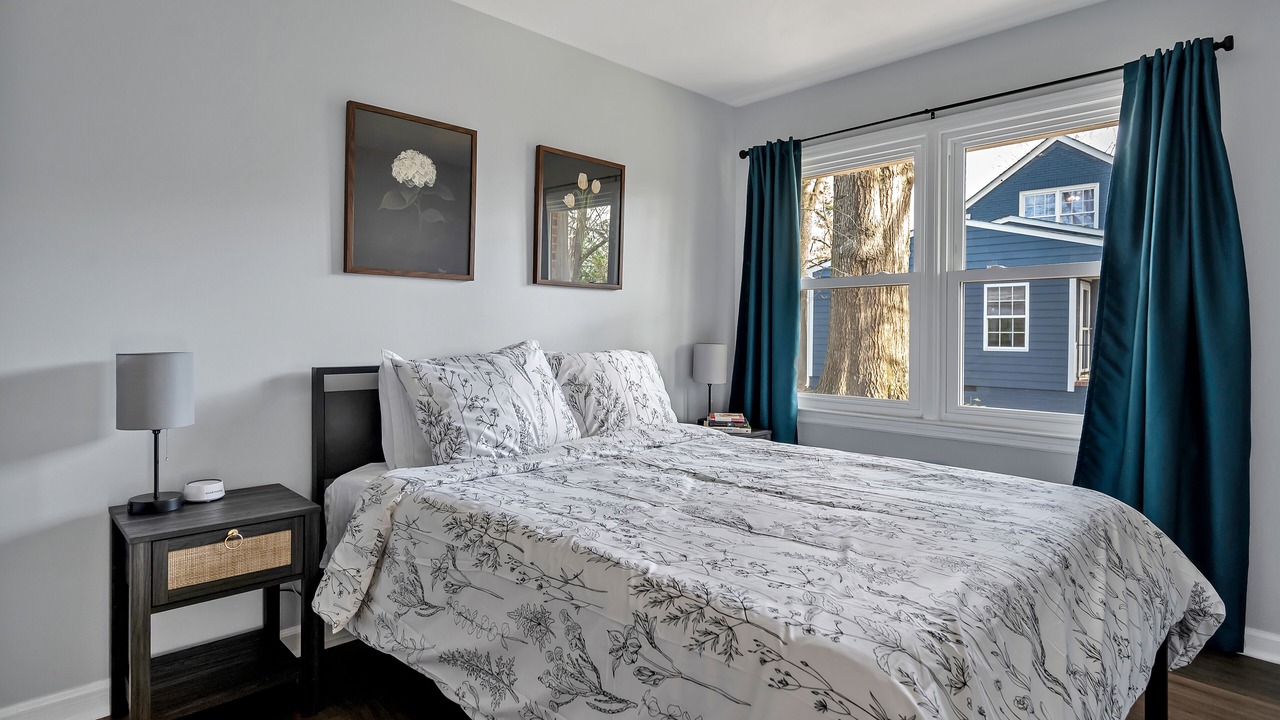 Photo of Bedroom in Apex