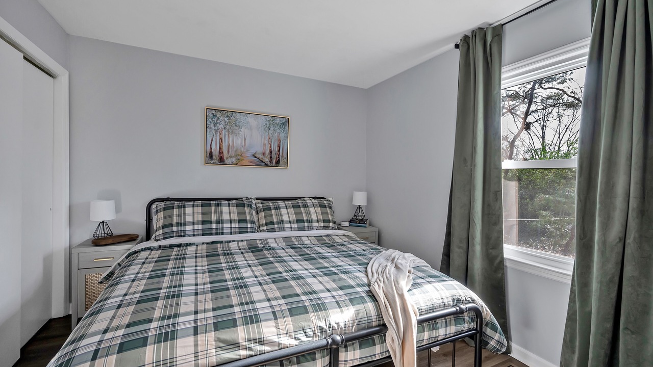 Photo of Bedroom in Apex