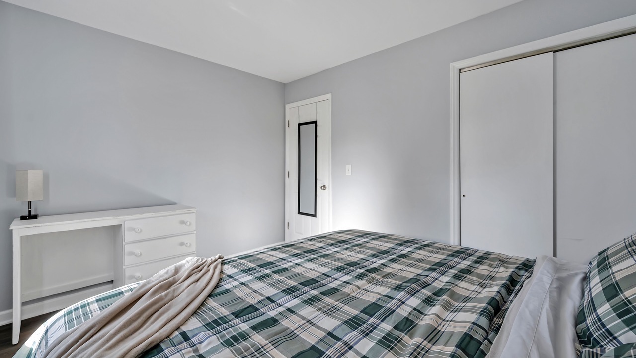 Photo of Bedroom in Apex