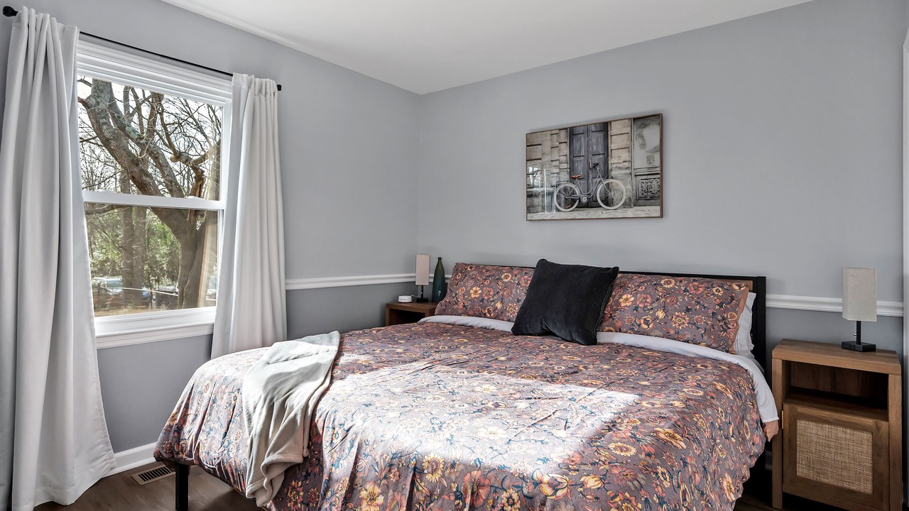 Photo of Bedroom in Apex