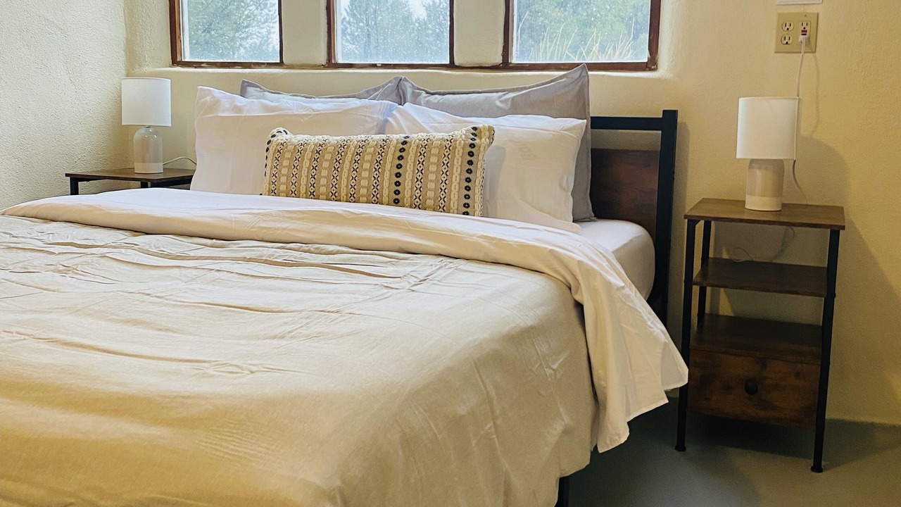 Photo of Bedroom in Arroyo Hondo