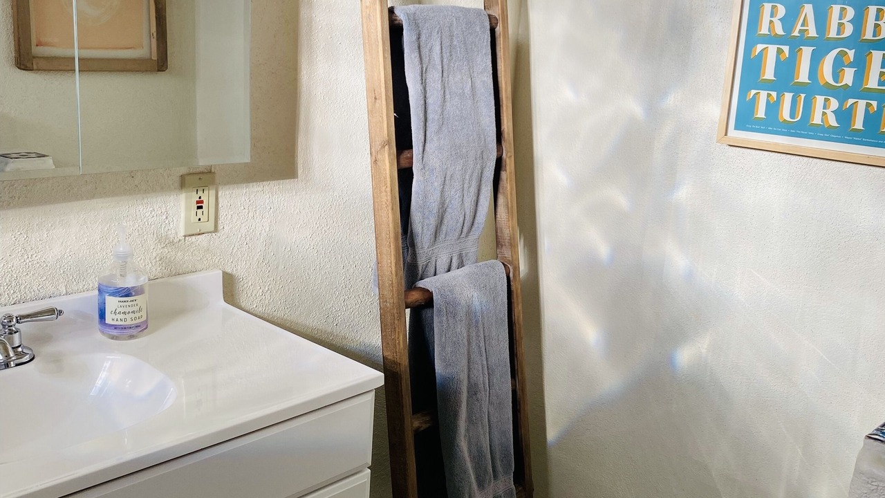 Photo of Bathroom in Arroyo Hondo