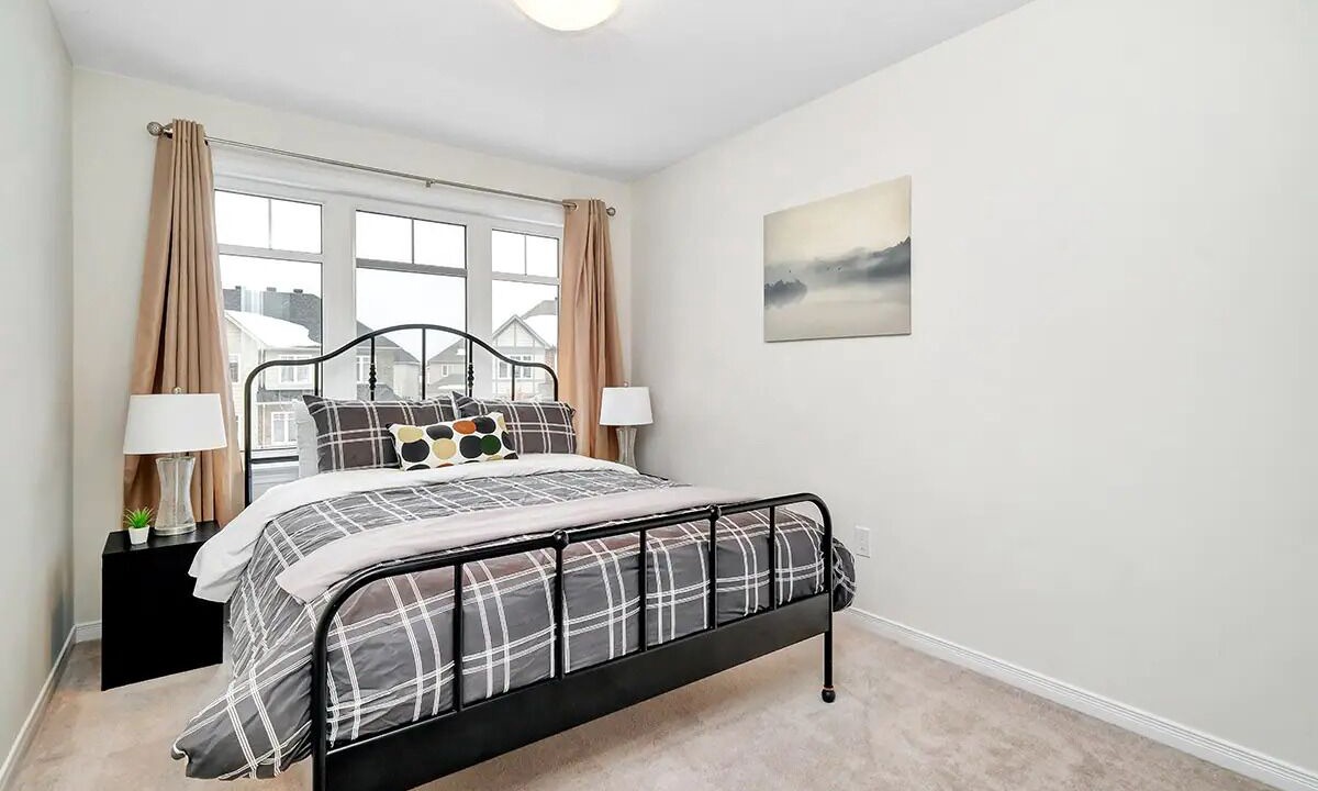 Photo of Bedroom in Ottawa Division