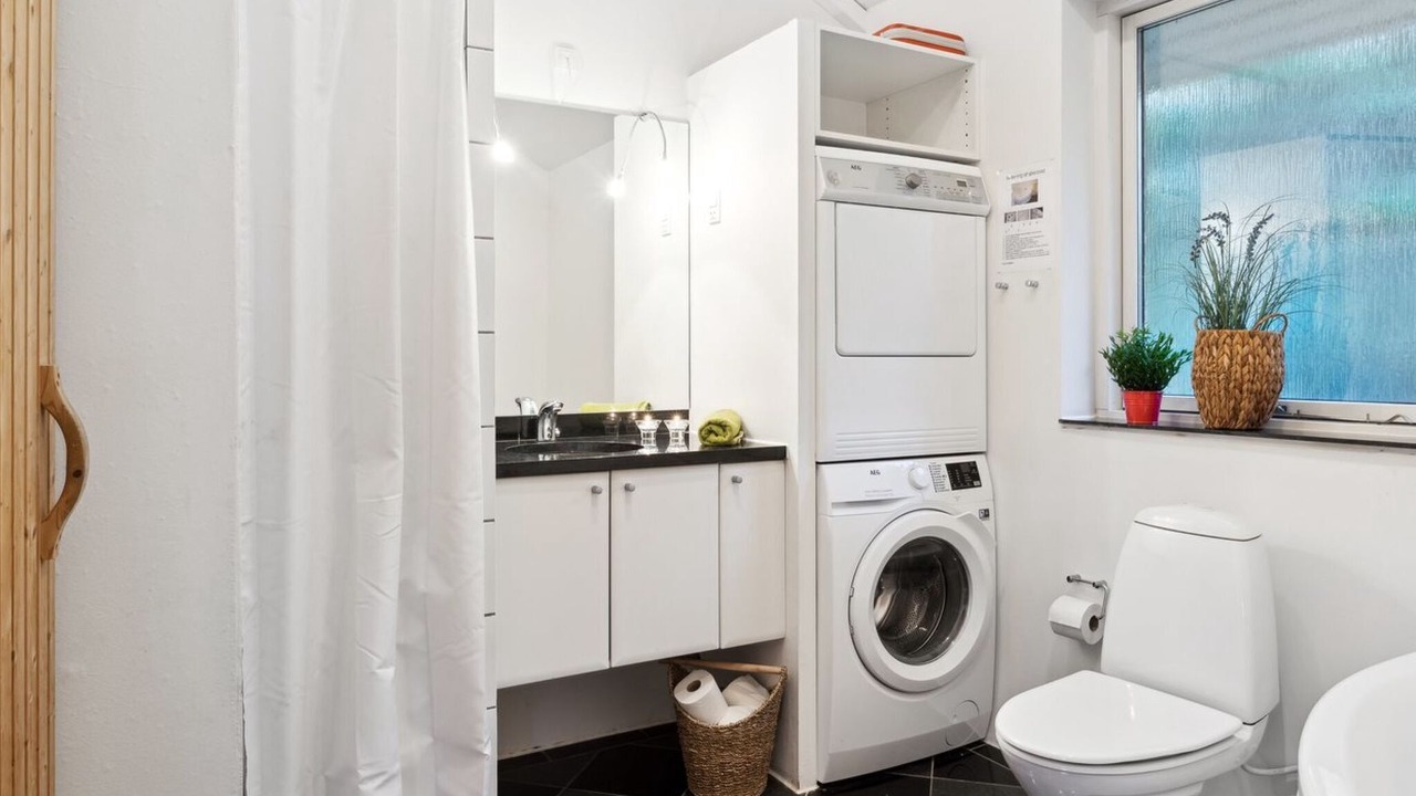Photo of Bathroom in Fur