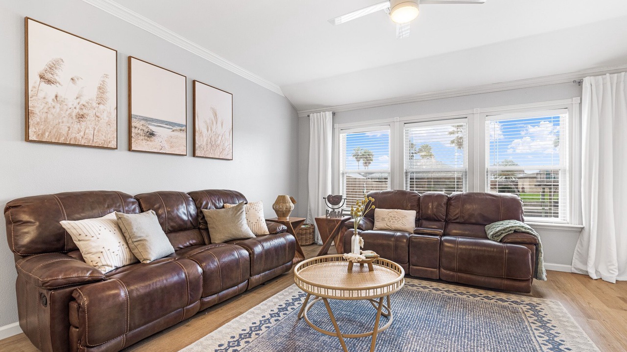 Photo of Livingroom in Corpus Christi
