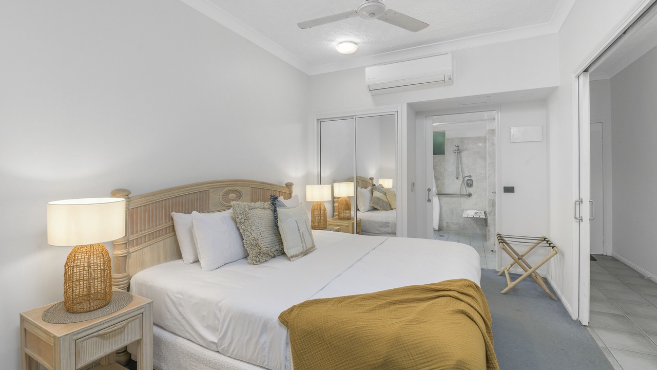 Photo of Bedroom in Palm Cove