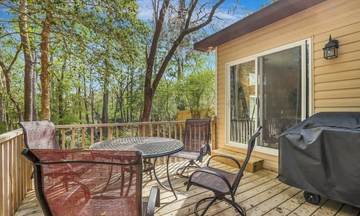 Photo of Outdoor in Pineland