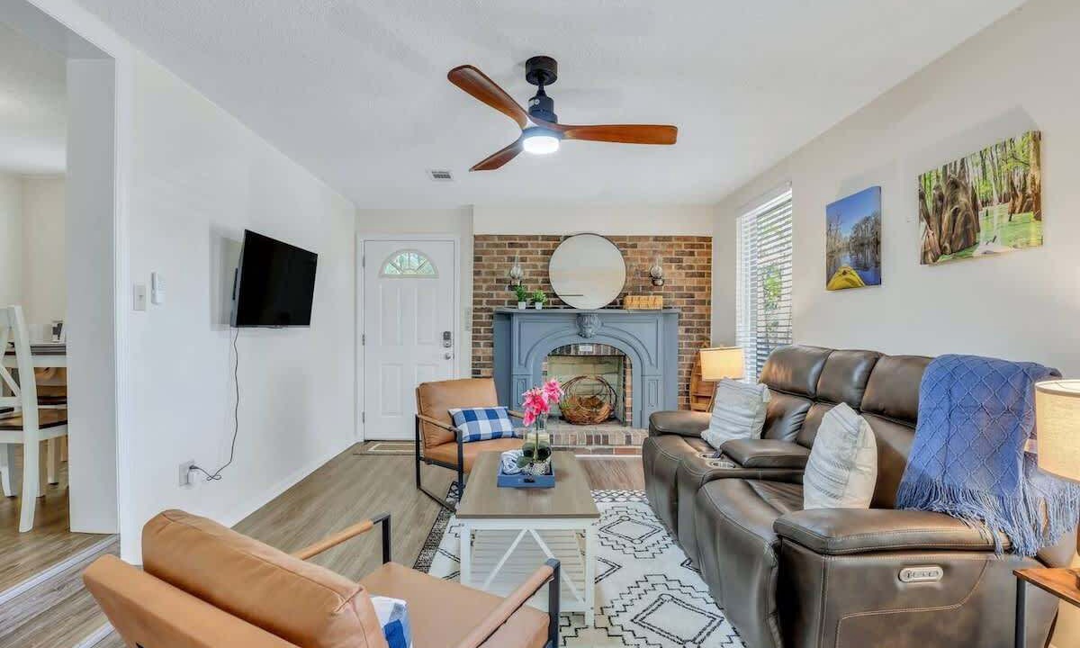 Photo of Livingroom in Pineland