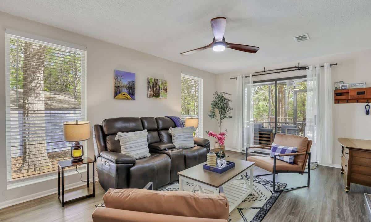 Photo of Livingroom in Pineland