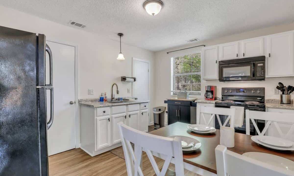 Photo of Kitchen in Pineland