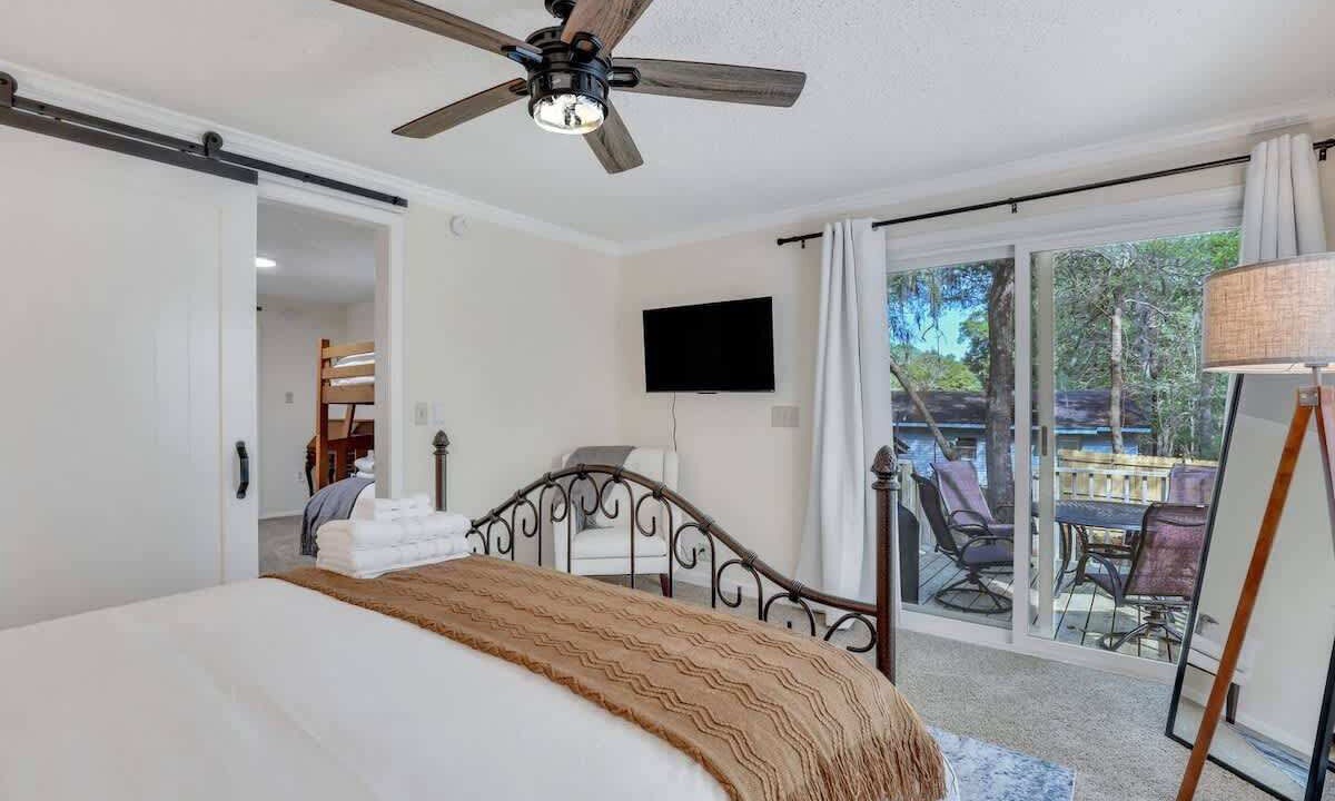 Photo of Bedroom in Pineland