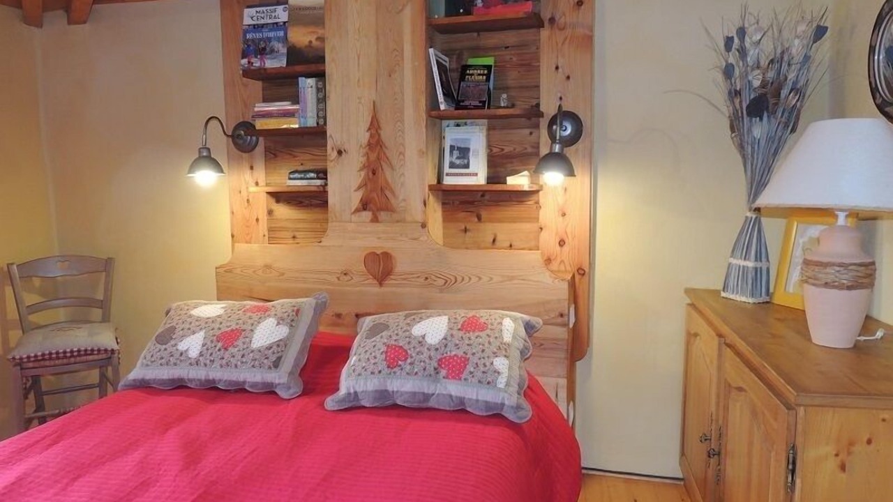 Photo of Bedroom in Saint-Bonnet-le-Chastel