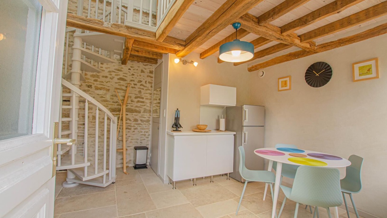 Photo of Others in Lantages