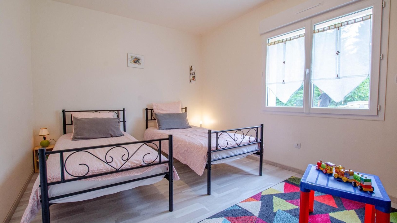 Photo of Bedroom in Saint-Mards-en-Othe