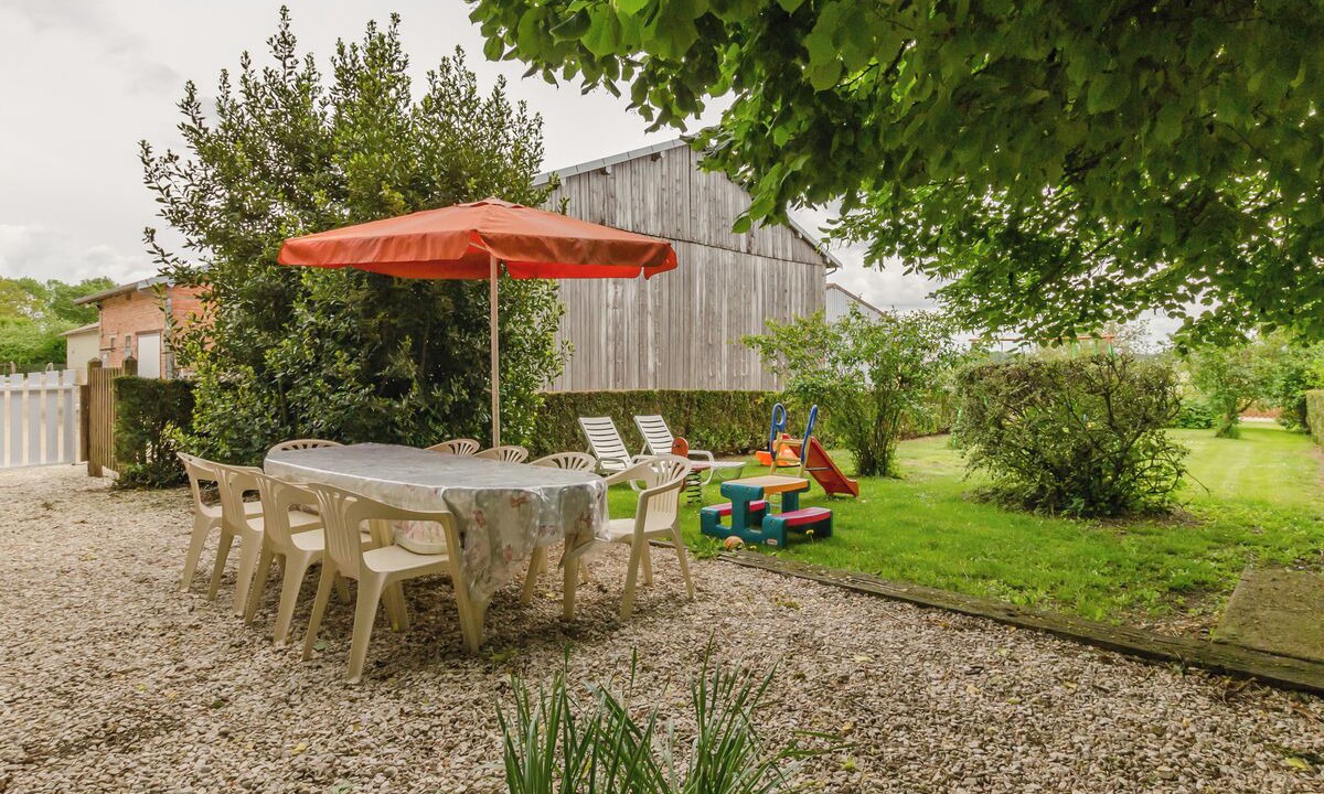 Photo of Outdoor in Arrembecourt