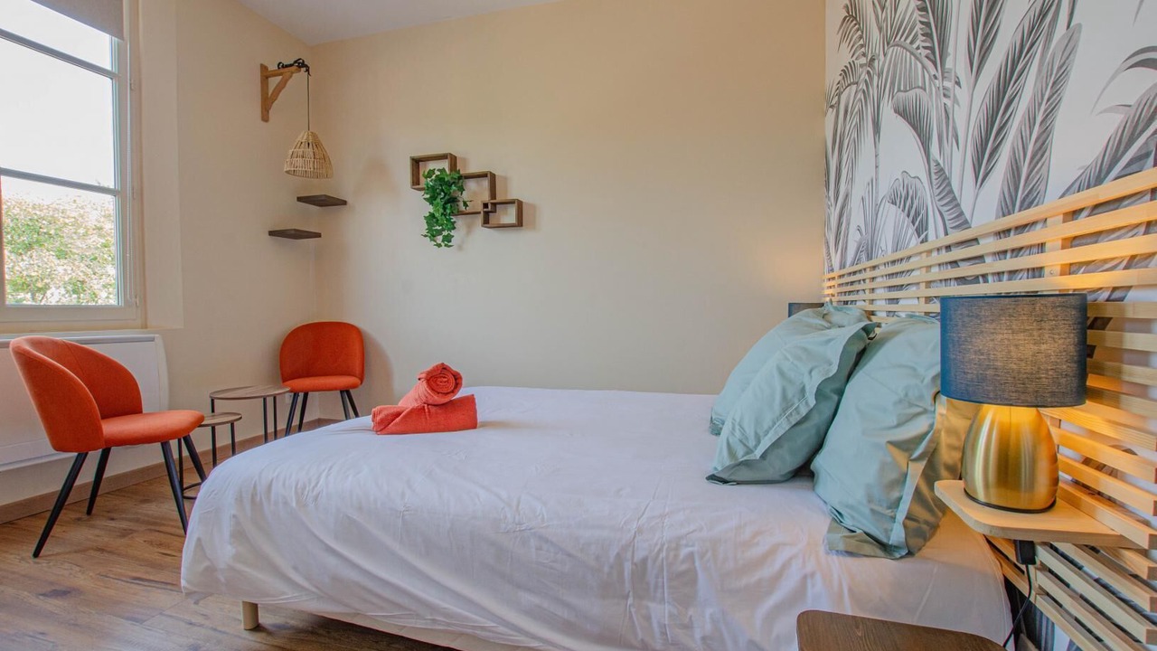 Photo of Bedroom in Troyes