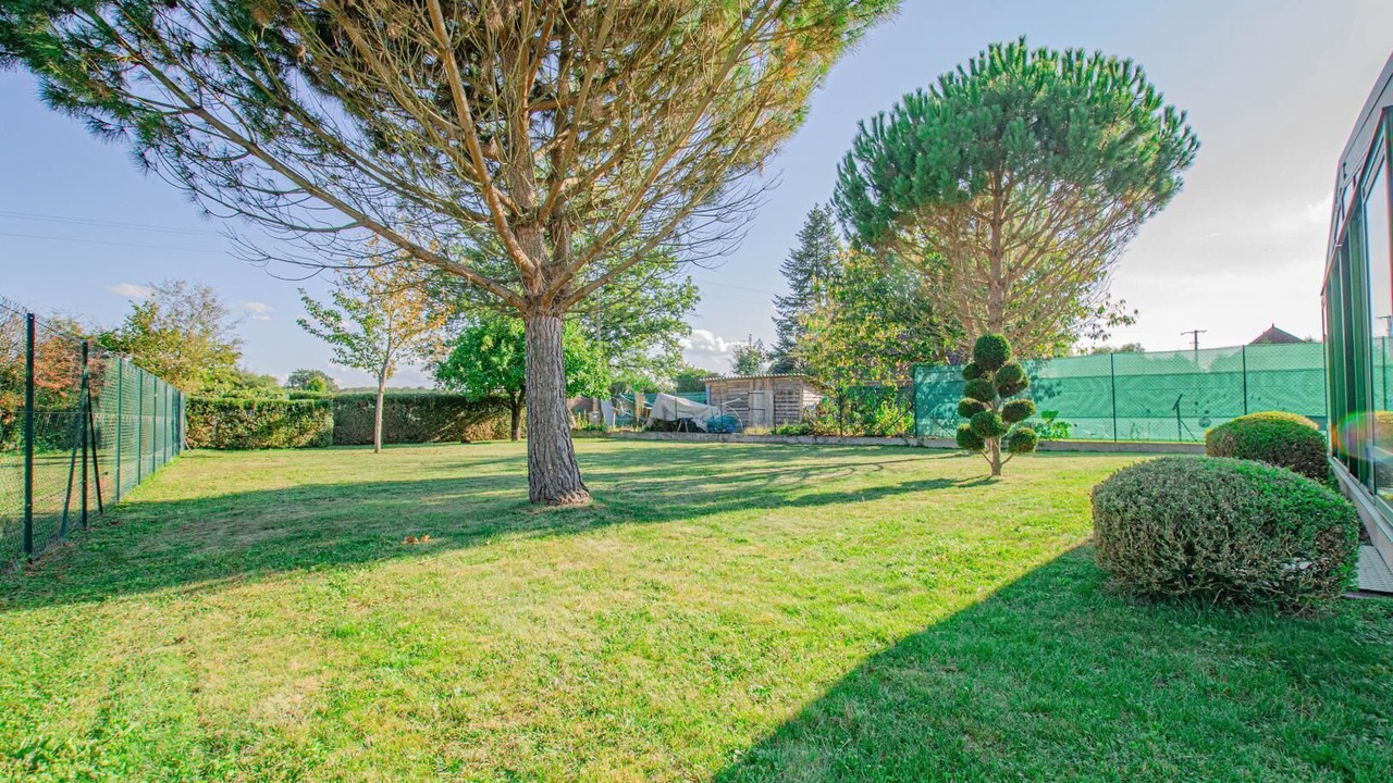 Photo of Others in Mesnil-Saint-Pere