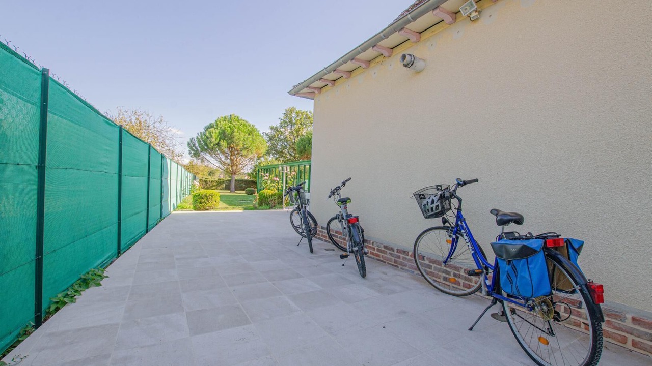 Photo of Outdoor in Mesnil-Saint-Pere