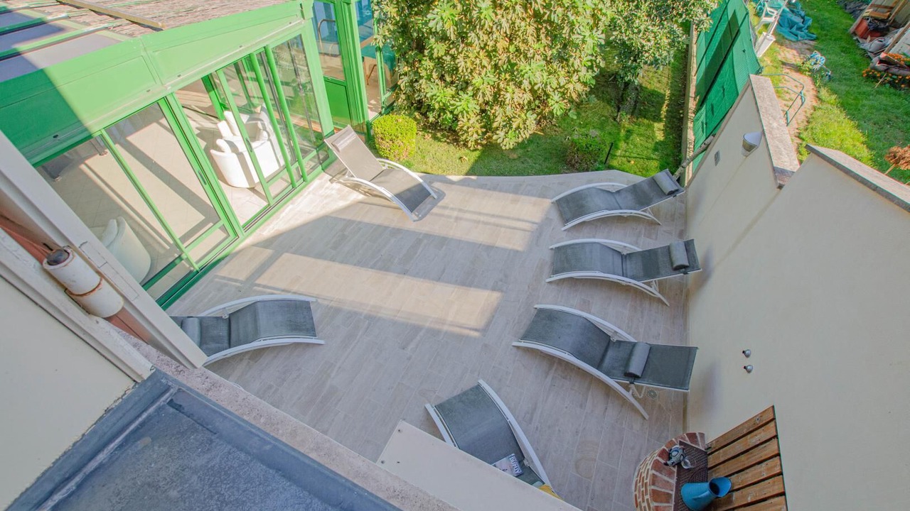 Photo of Patio Balcony in Mesnil-Saint-Pere