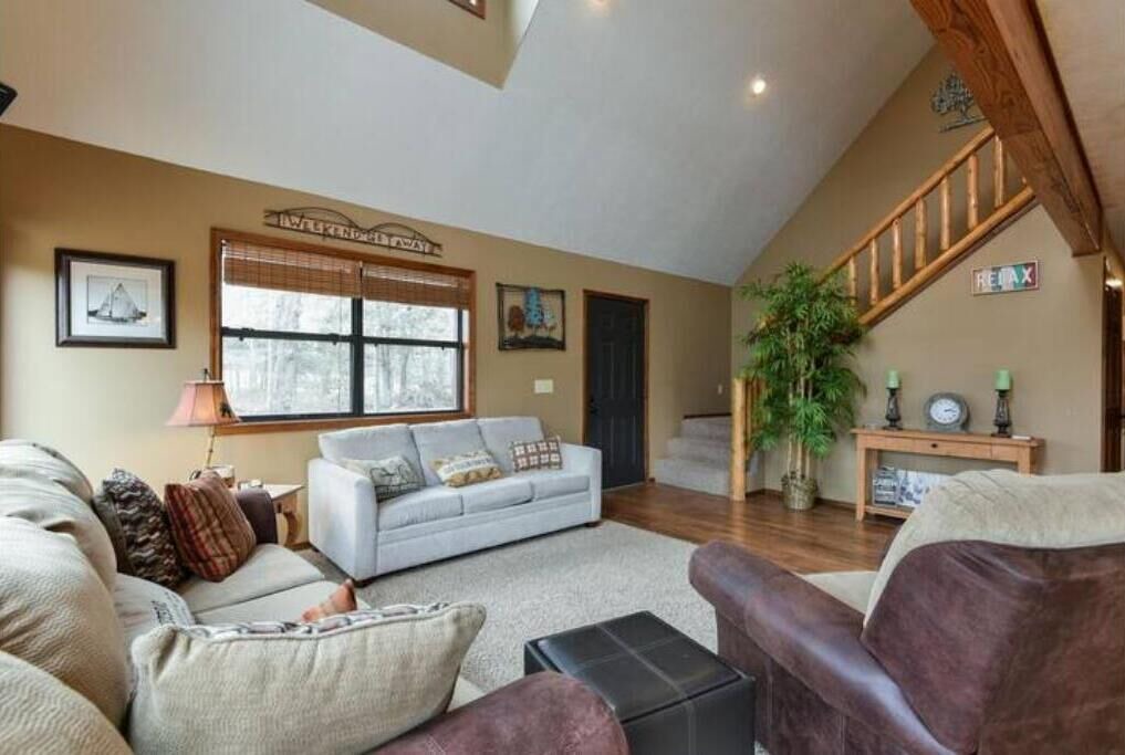 Photo of Livingroom in Eagle Rock
