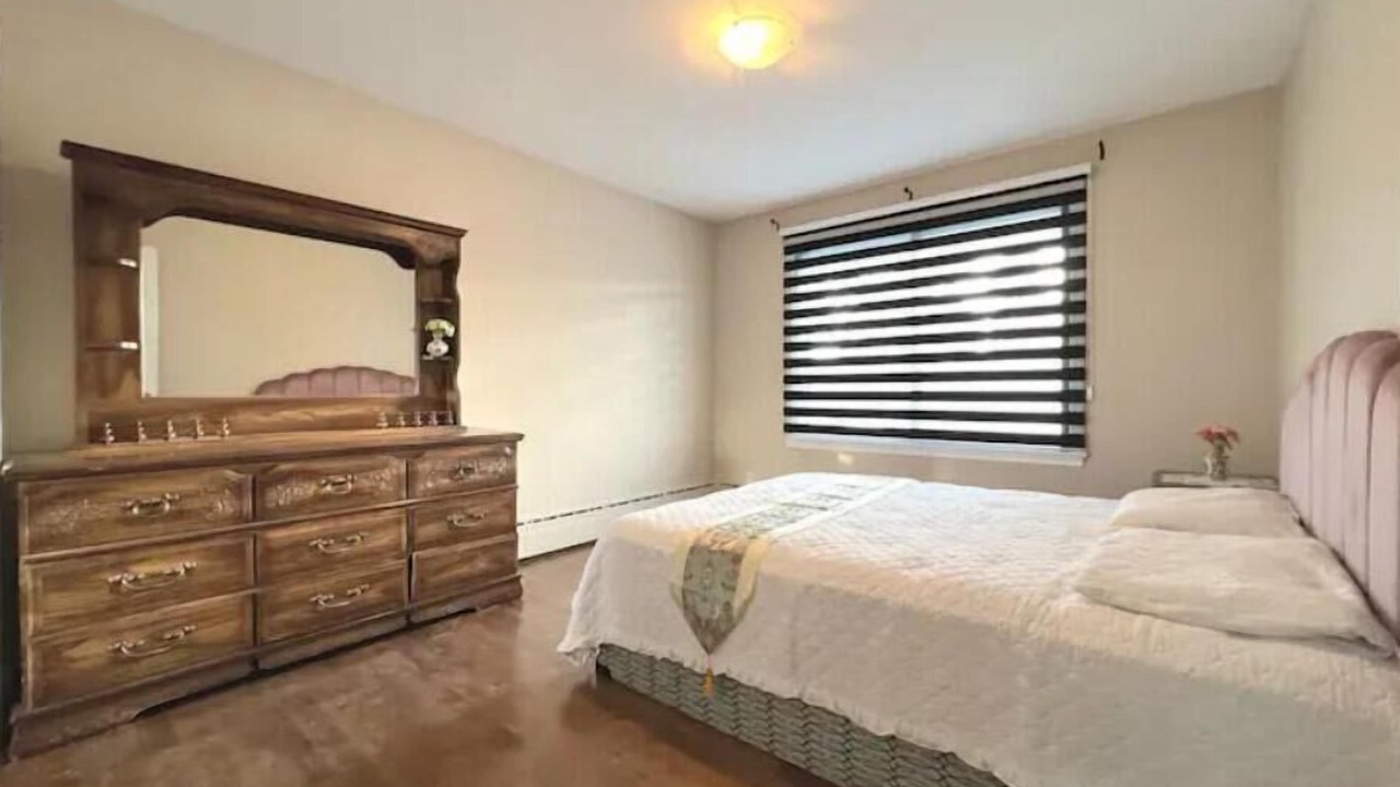 Photo of Bedroom in Laval-des-Rapides