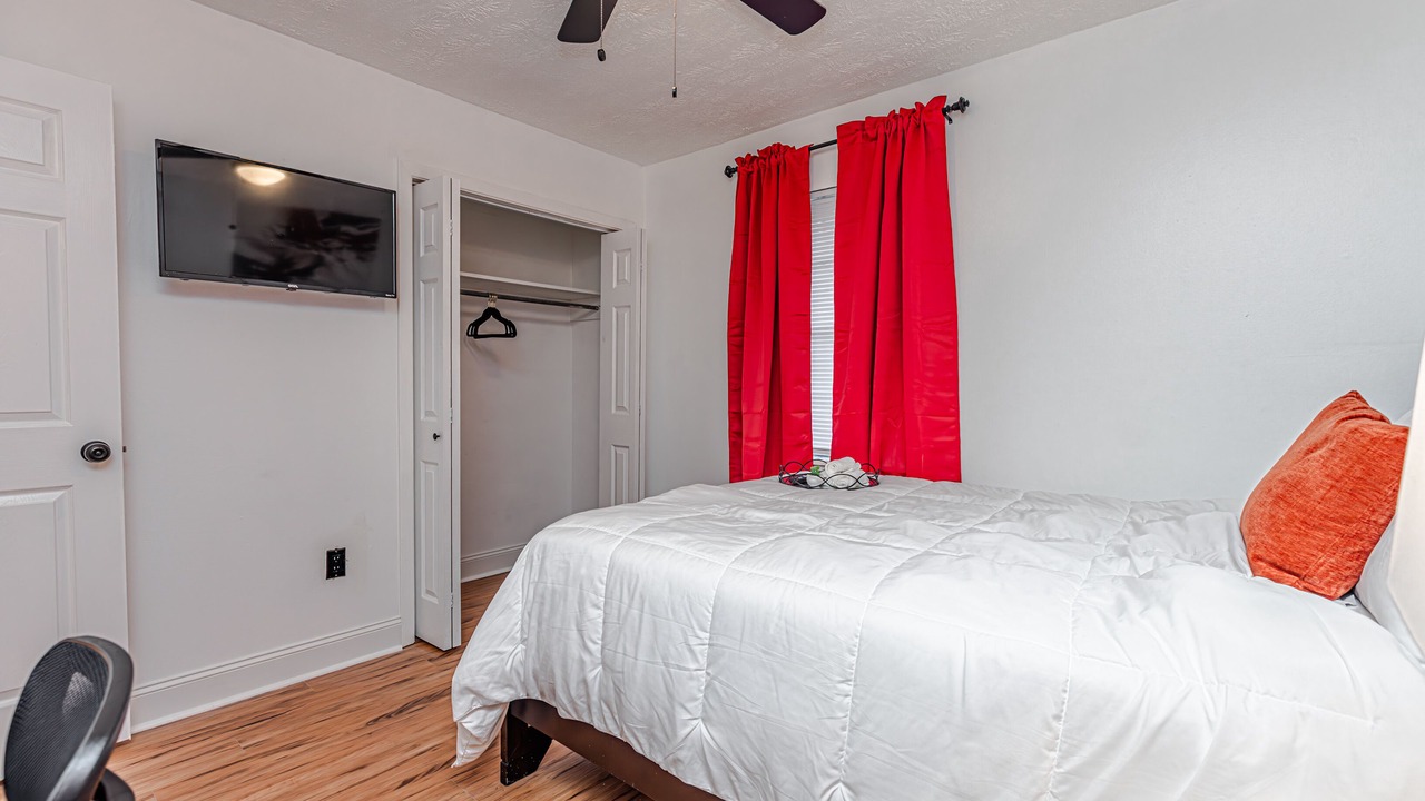 Photo of Bedroom in Tougaloo