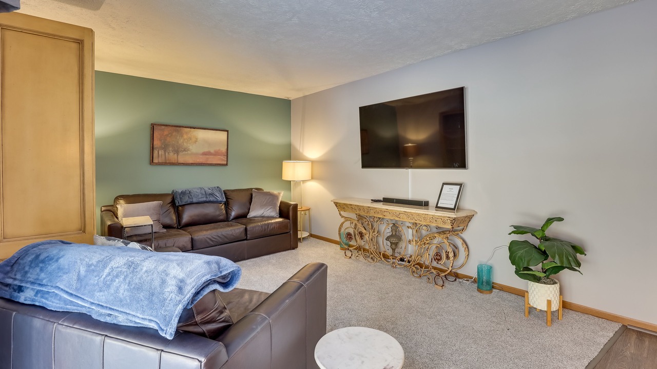 Photo of Others in Highland Square