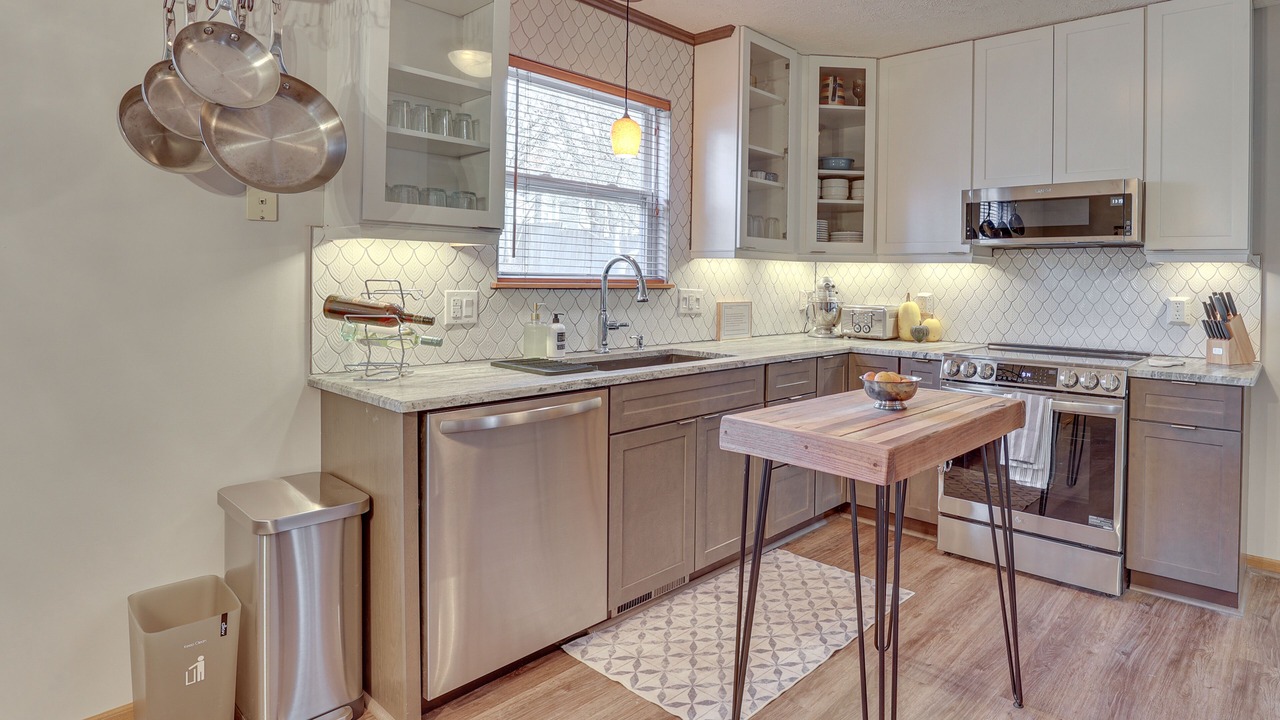 Photo of Others in Highland Square