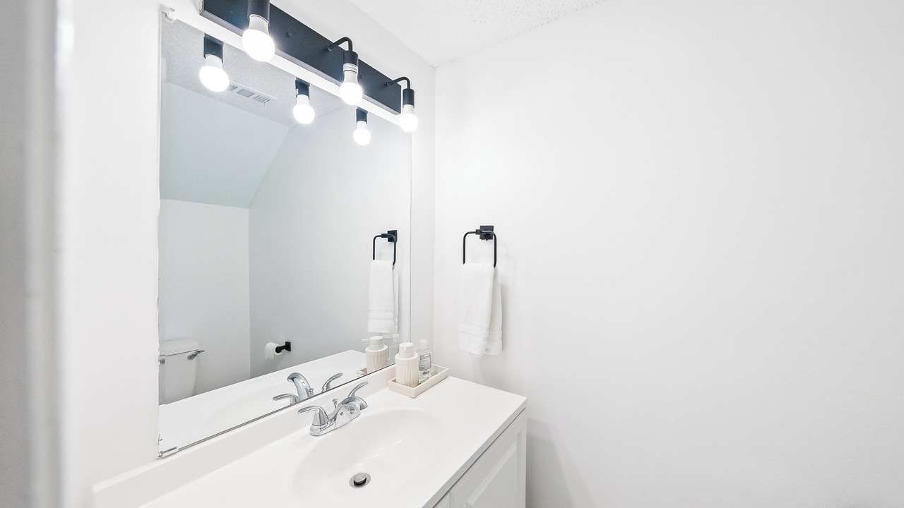 Photo of Bathroom in Tanglewood Forest