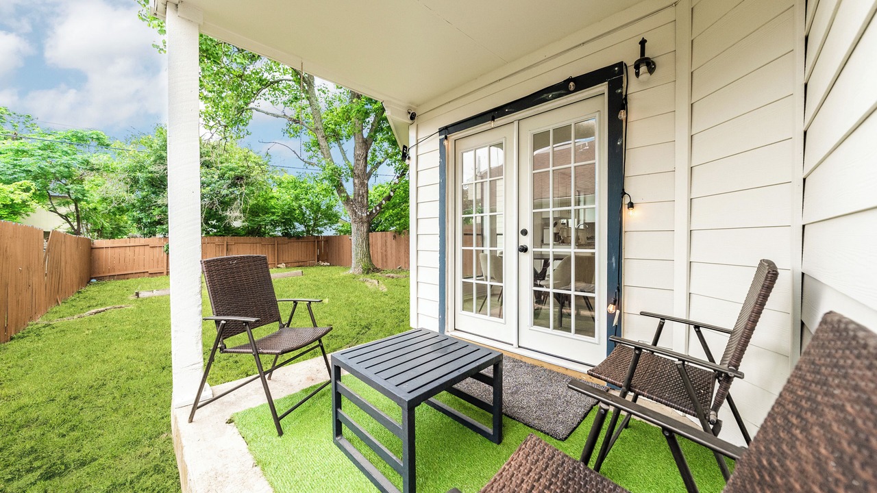 Photo of Patio Balcony in Tanglewood Forest