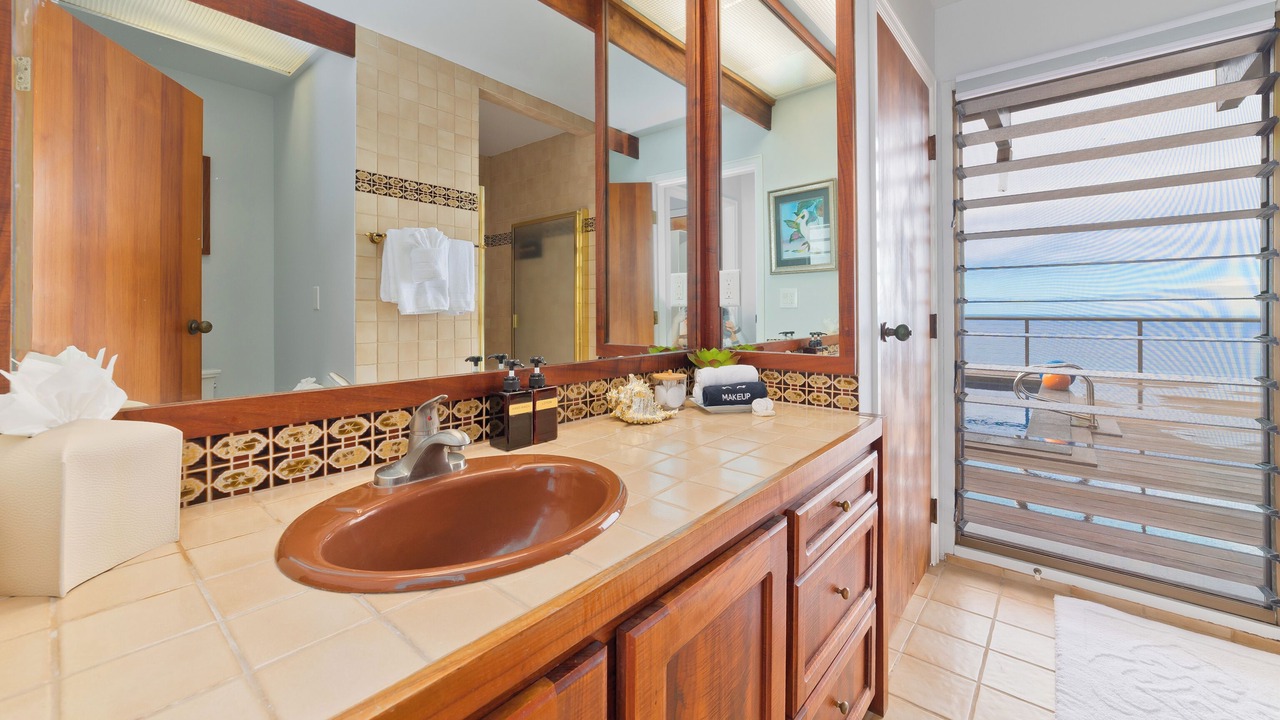Photo of Bathroom in Keauhou Mauka