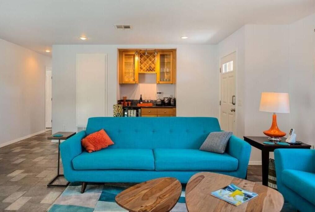 Photo of Livingroom in Desert Park Estates